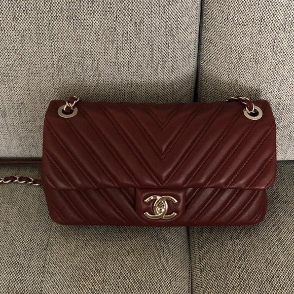 Chanel chevron flap - Picture 5 of 14